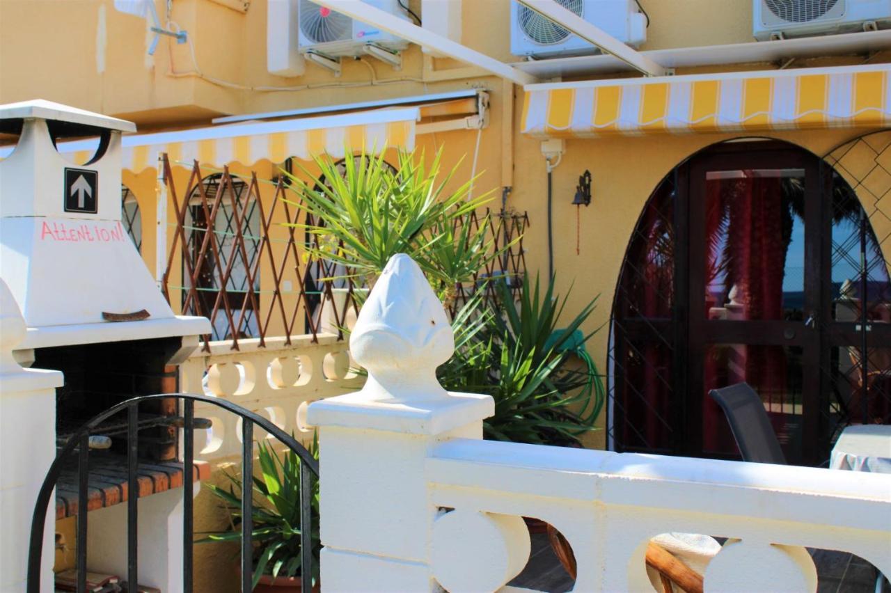 Bungalo En Primera Linea De La Playa Ел Кампело Екстериор снимка