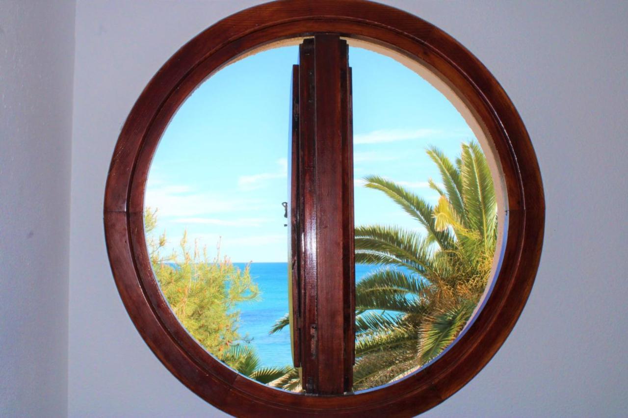 Bungalo En Primera Linea De La Playa Ел Кампело Екстериор снимка